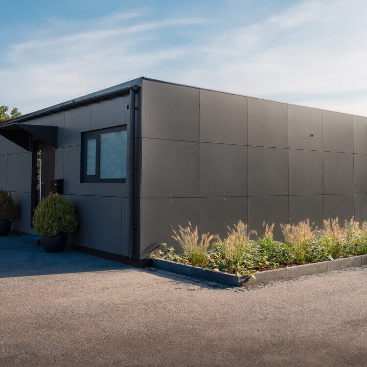 aktion-mikrohaus-mh90-90m2-aussen-1