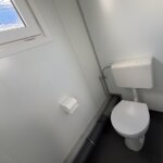 aktion-sanitaercontainer-20-fuss-021582903-dusche-wc-aussen-5
