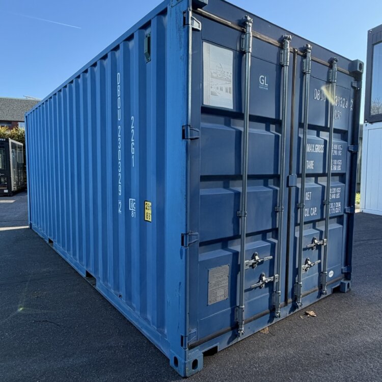 aktion-seecontainer-20-fuss-230329-2-aussen-1