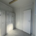 aktion-sanitaercontainer-20-fuss-021049274-schwarz-weiß-aussen-7