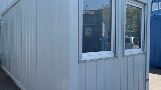 aktion-raumcontainer-20-fuss-011658749-aussen-1