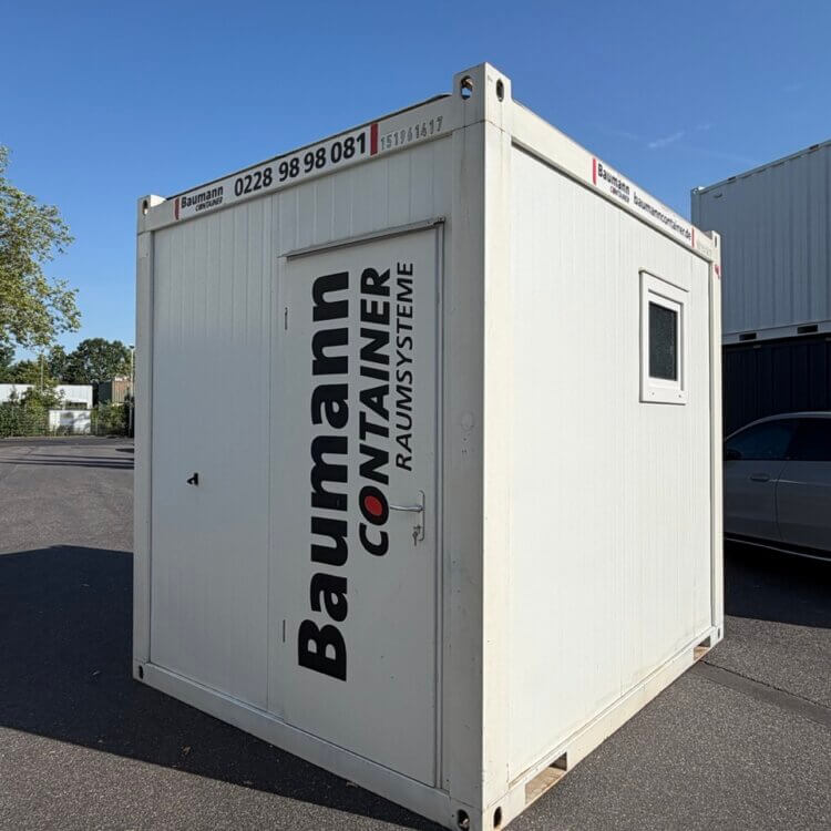 aktion-sanitaercontainer-10-fuss-151961417-dusche-wc-aussen-1