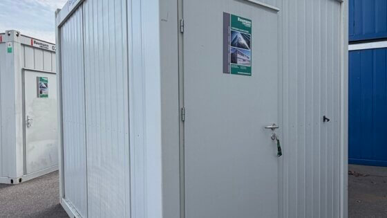aktion-raumcontainer-10-fuss-89210053-aussen-1