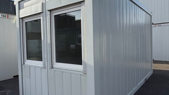 aktion-raumcontainer-16-fuss-022044141-aussen-1