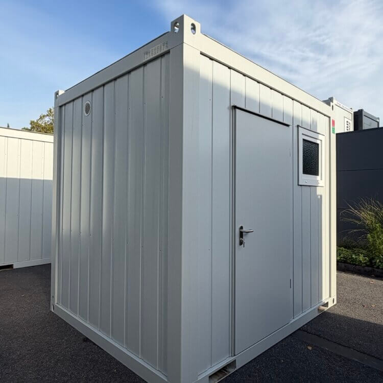 aktion-sanitaercontainer-10-fuss-022529072-dusche-wc-aussen-1