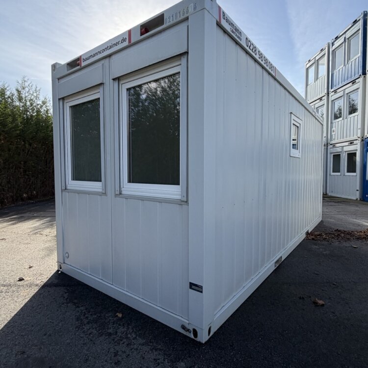 aktion-raumcontainer-20-fuss-021816616-aussen-1