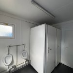 aktion-sanitaercontainer-20-fuss-021259010-innen