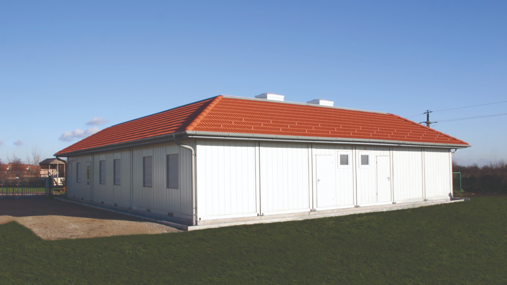 Containeranlage - Wohnanlage mit Dach