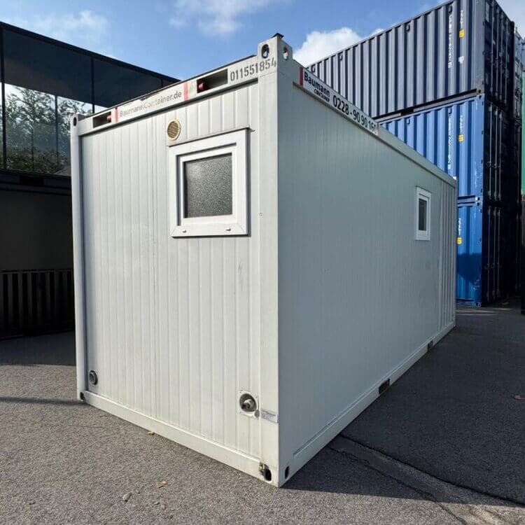 aktion-sanitaercontainer-20-fuss-dusche-wc-mit-windfang-011551854-aussen-2