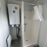 aktion-sanitaercontainer-20-fuss-schwarz-weiß-021049274-innen-4