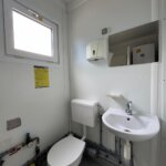 aktion-sanitaercontainer-20-fuss-schwarz-weiß-021049274-innen-5