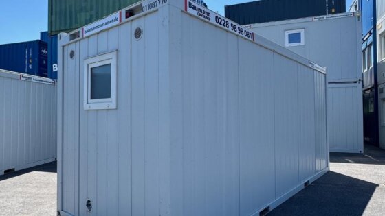 aktion-sanitaercontainer-20-fuss-dusche-mit-windfang-011087776-aussen-3
