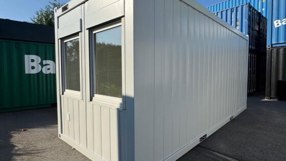aktion-raumcontainer-20-fuss-021045647-aussen-1