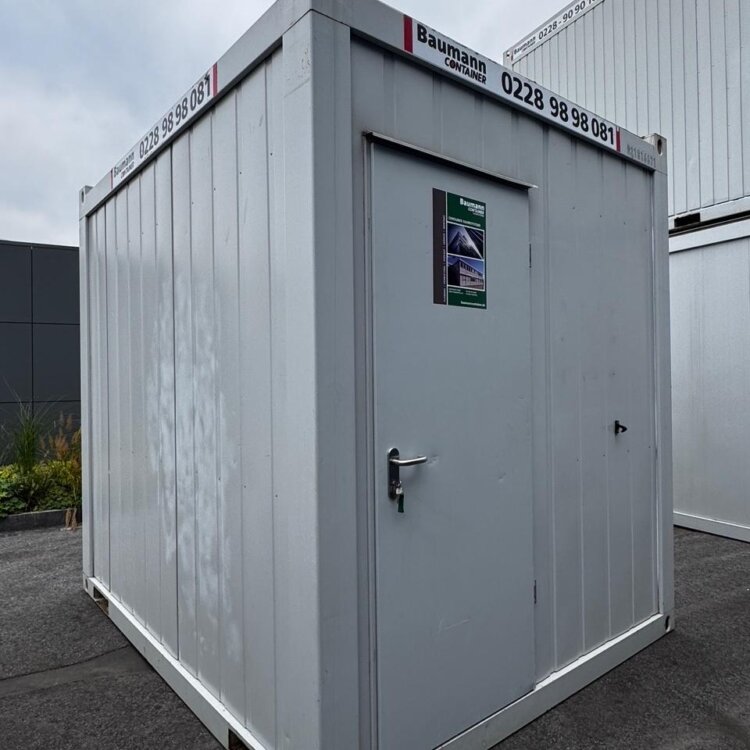 aktion-raumcontainer-10-fuss-021816671-aussen-1