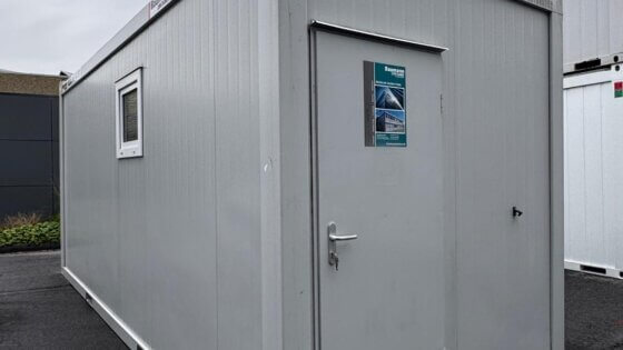 aktion-sanitaercontainer-20-fuss-021585752-dusche-wc-aussen-1