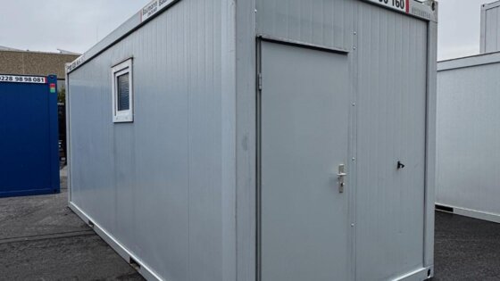 aktion-sanitaercontainer-20-fuss-021585748-dusche-wc-aussen-1