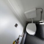 aktion-sanitaercontainer-10-fuss-021472928-wc-damen-herren-innen-2