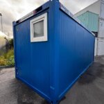 aktion-sanitaercontainer-20-fuss-011325314-wc-herren-aussen-1