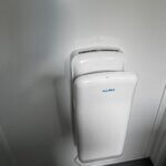 aktion-sanitaercontainer-20-fuss-53-022164523-wc-damen-herren-innen-3