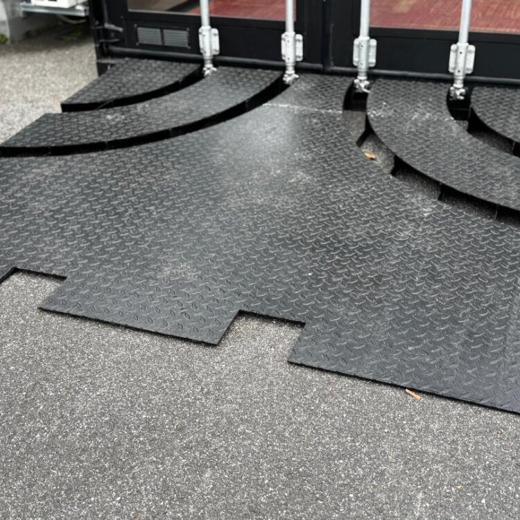 aktion-containerrampe-cr1-aussen-1