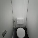 aktion-sanitaercontainer-20-fuss-53-022164523-wc-damen-herren-innen-4