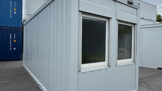 aktion-raumcontainer-20-fuss-021047195-aussen-1