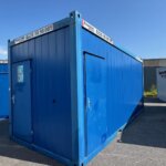 aktion-sanitaercontainer-20-fuss-dusche-mit-windfang-021471745-aussen-2