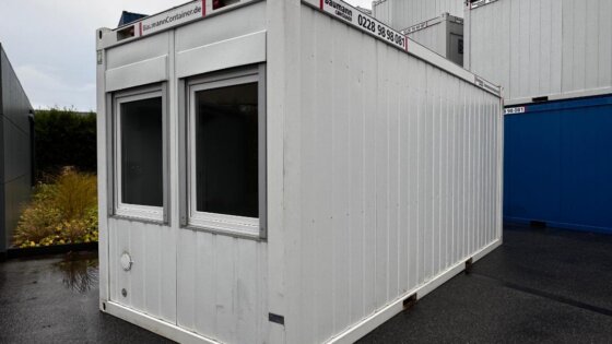 aktion-raumcontainer-20-fuss-011902785-aussen-1