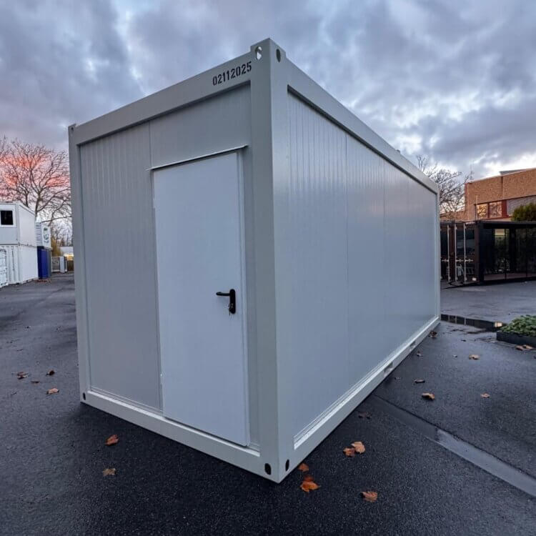 aktion-raumcontainer-20-fuss-2112025-aussen-1