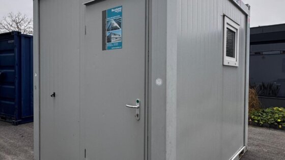 aktion-sanitaercontainer-10-fuss-021706161-dusche-wc-aussen-1