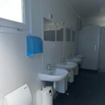 aktion-sanitaercontainer-20-fuss-151215463-wc-damen-herren-aussen-3