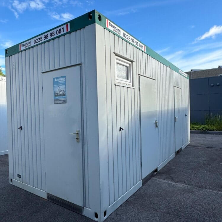aktion-sanitaercontainer-20-fuss-1513063-wc-damen-herren-aussen-1