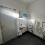 aktion-sanitaercontainer-20-fuss-1513063-wc-damen-herren-innen-1