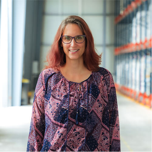 Logistik Verwaltung - Yvonne Pfumfei